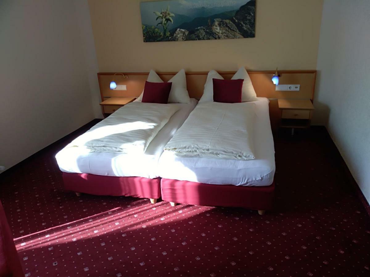 Hotel Wiesenhof ミーダース エクステリア 写真