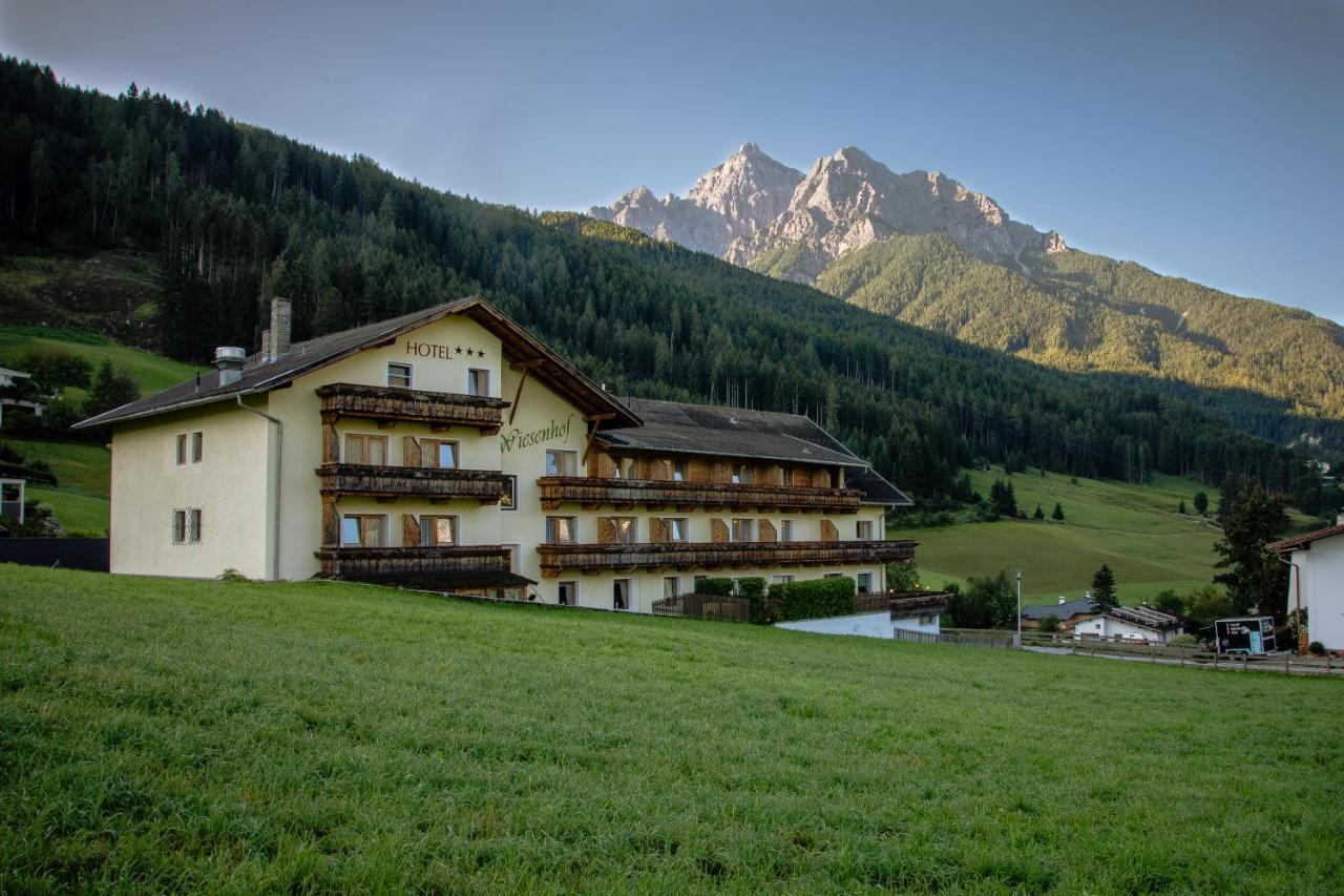 Hotel Wiesenhof ミーダース エクステリア 写真